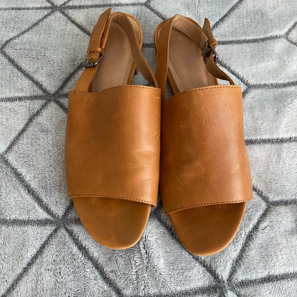 Madewell Noelle Leather Slingback • 8.5 • TTS